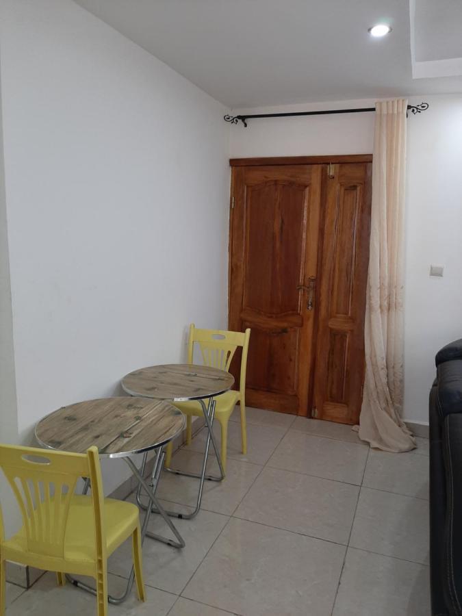 Signorile Jo Apartment Yaoundé Exterior foto